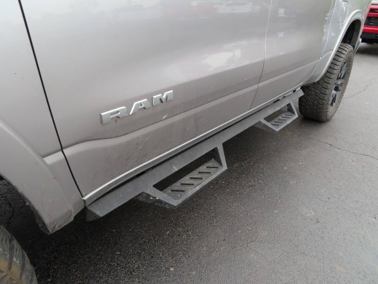 Used 2019 RAM 1500 Laramie AWD/4WD image 14