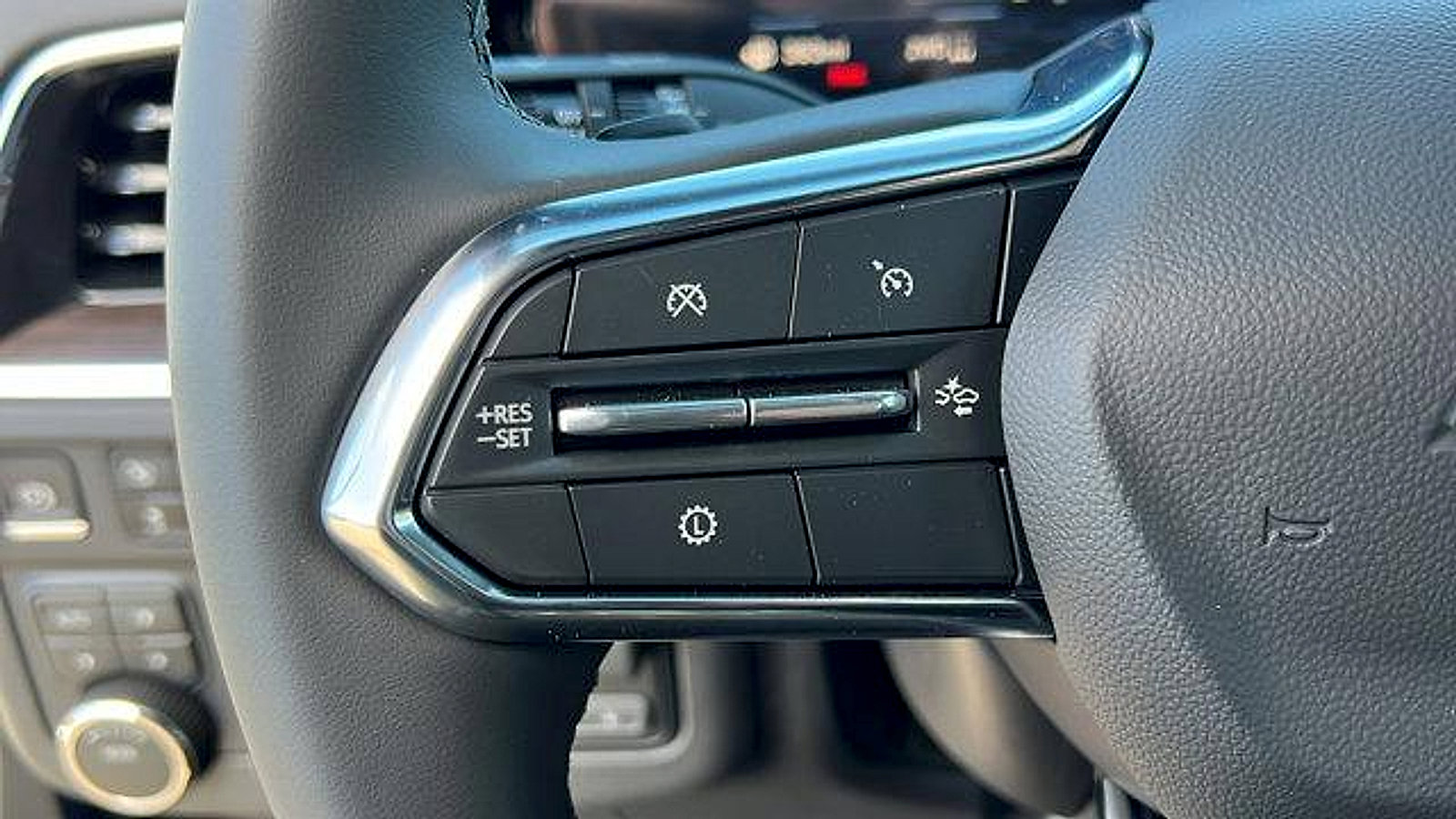 New 2026 Chevrolet Suburban LS image 25