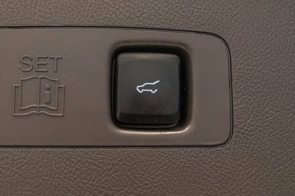 Used 2021 Lincoln Corsair AWD w/ Premium Package image 38
