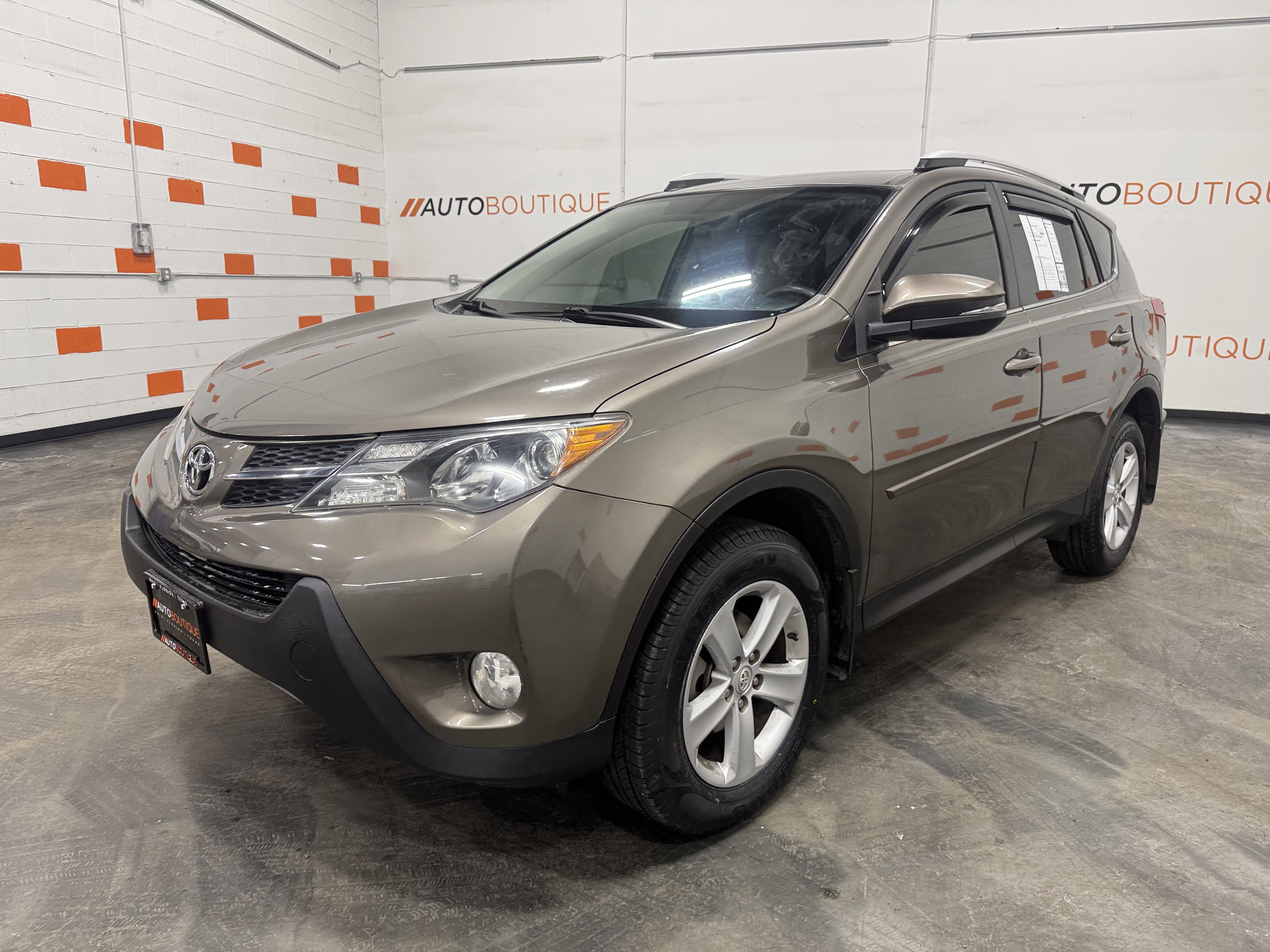 Used 2014 Toyota RAV4 XLE image 11
