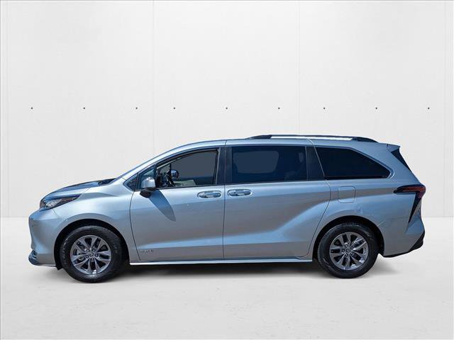 Used 2021 Toyota Sienna XLE w/ XLE Plus Package image 8