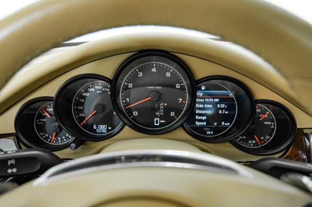 Used 2012 Porsche Panamera 4 image 18