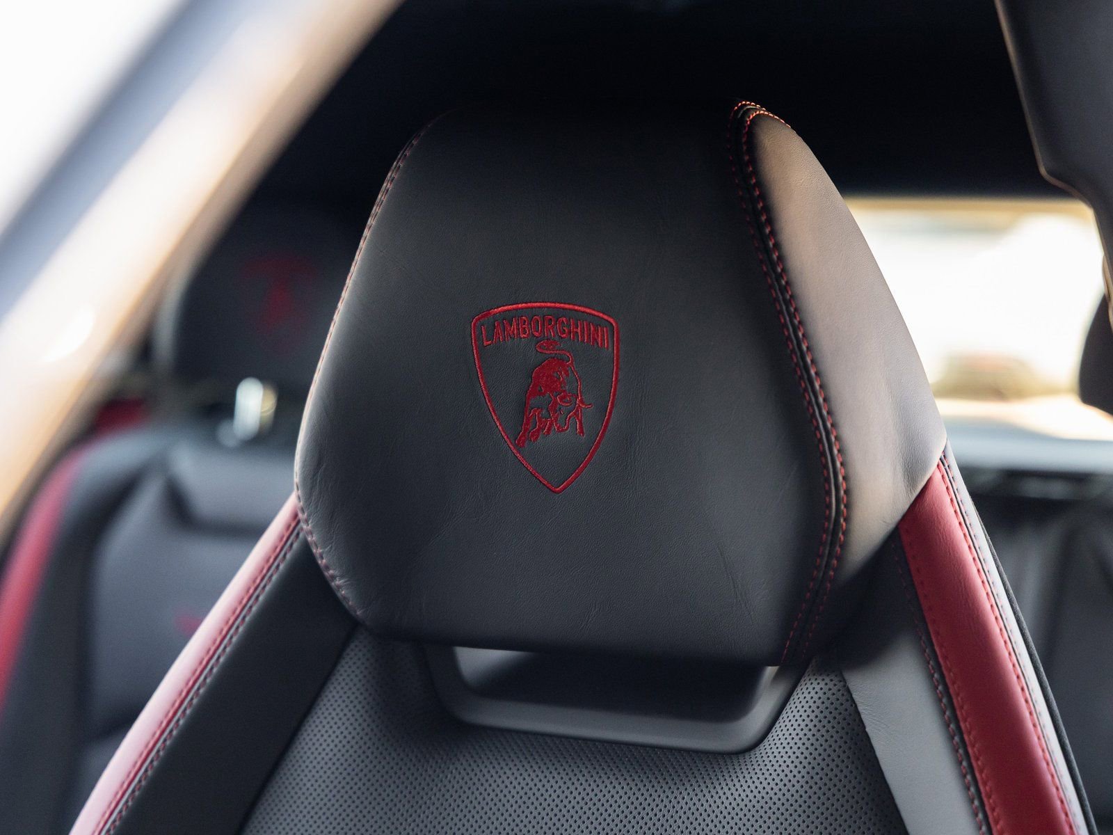 Used 2024 Lamborghini Urus Performante image 31