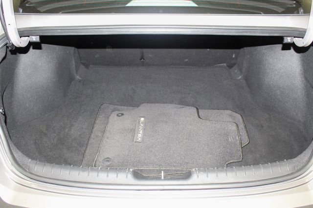 Used 2024 Hyundai Elantra SEL w/ Convenience Package image 7