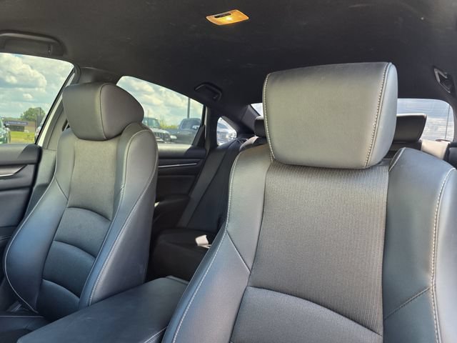 Used 2022 Honda Accord Sport image 11