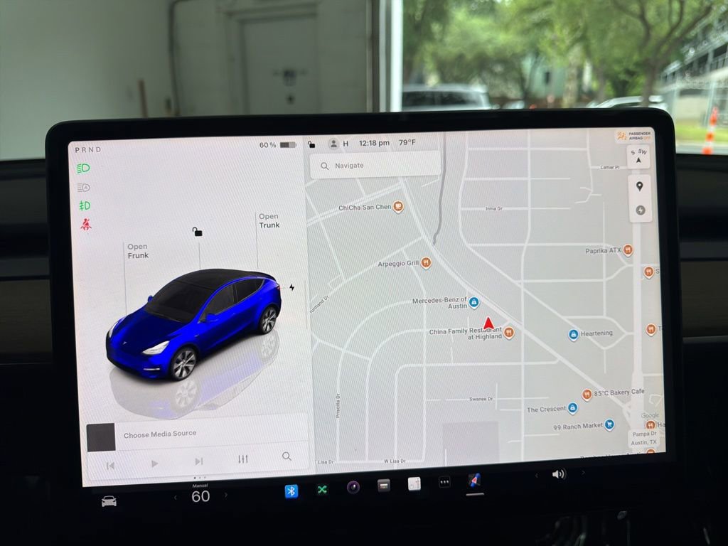 Used 2022 Tesla Model Y Long Range AWD/4WD image 33