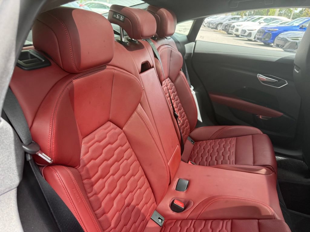Used 2024 Audi RS e-tron GT w/ Carbon Performance Package AWD/4WD image 23
