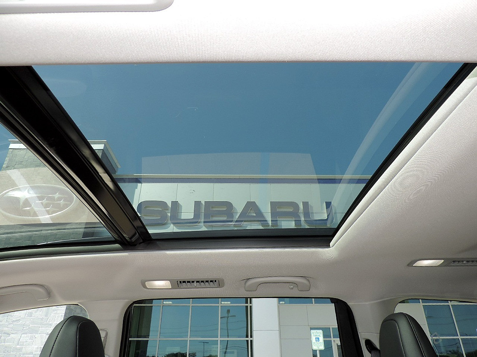Certified 2025 Subaru Ascent Bronze Edition AWD/4WD image 10