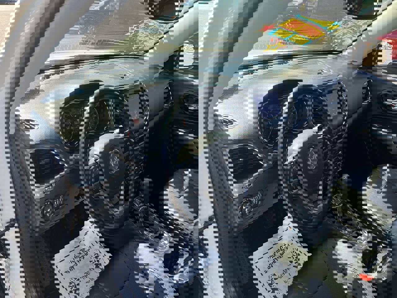 Used 2021 Jeep Cherokee Latitude Lux w/ Sun & Sound Group image 9