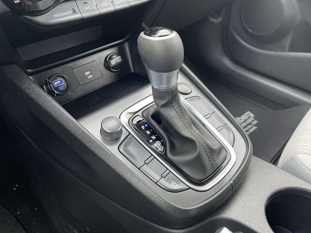 Used 2023 Hyundai Kona SEL image 16