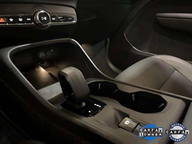 Used 2025 Volvo XC40 B5 Core image 53