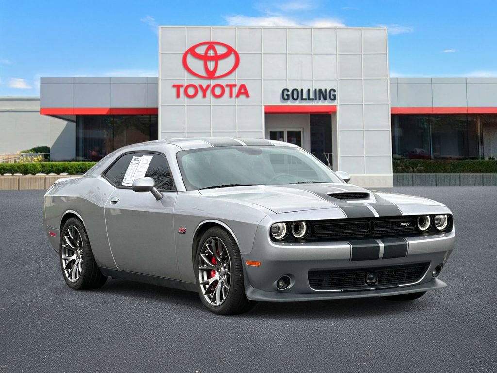 Used 2016 Dodge Challenger SRT w/ Technology Group image 7