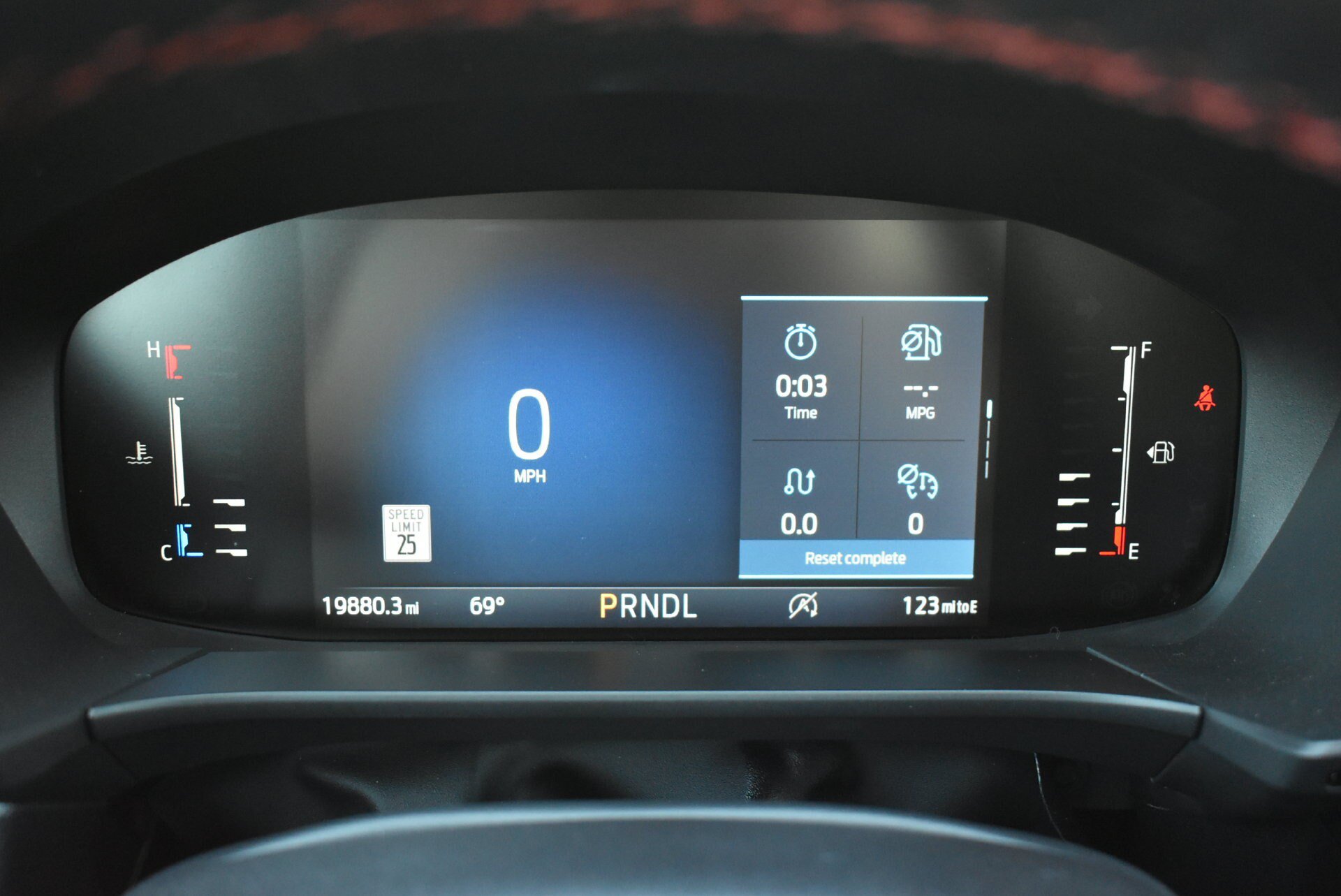 Used 2024 Ford Escape ST-Line w/ Tech Pack #1 AWD/4WD image 29