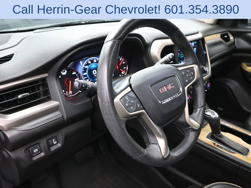 Used 2017 GMC Acadia Denali w/ Technology Package image 12