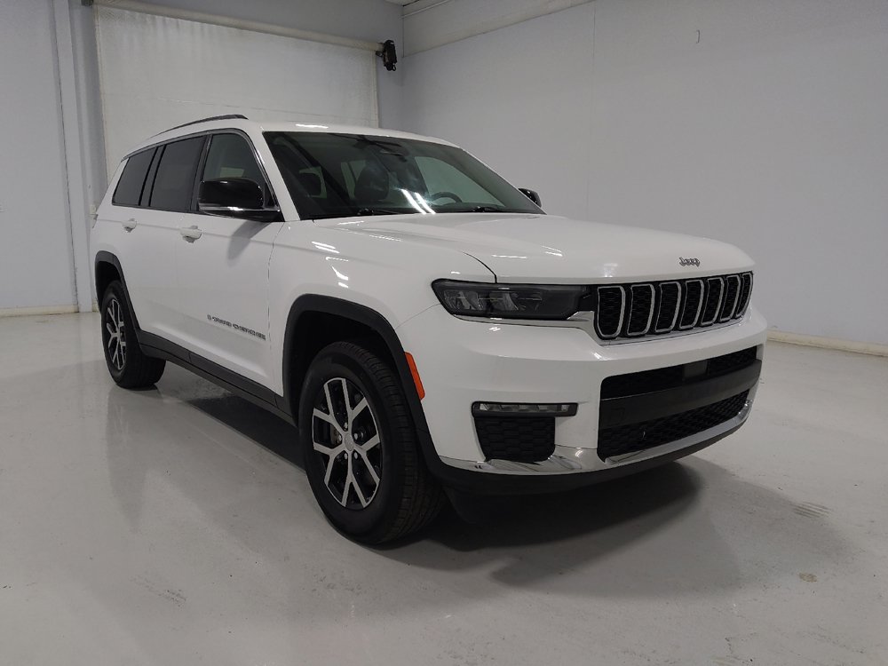 Used 2023 Jeep Grand Cherokee L Limited AWD/4WD image 13