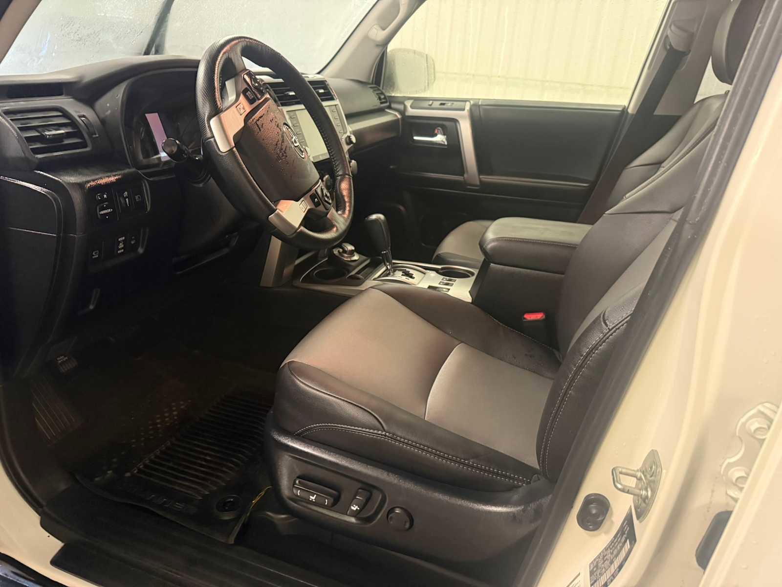 Certified 2023 Toyota 4Runner SR5 Premium w/ Moonroof Package AWD/4WD image 19