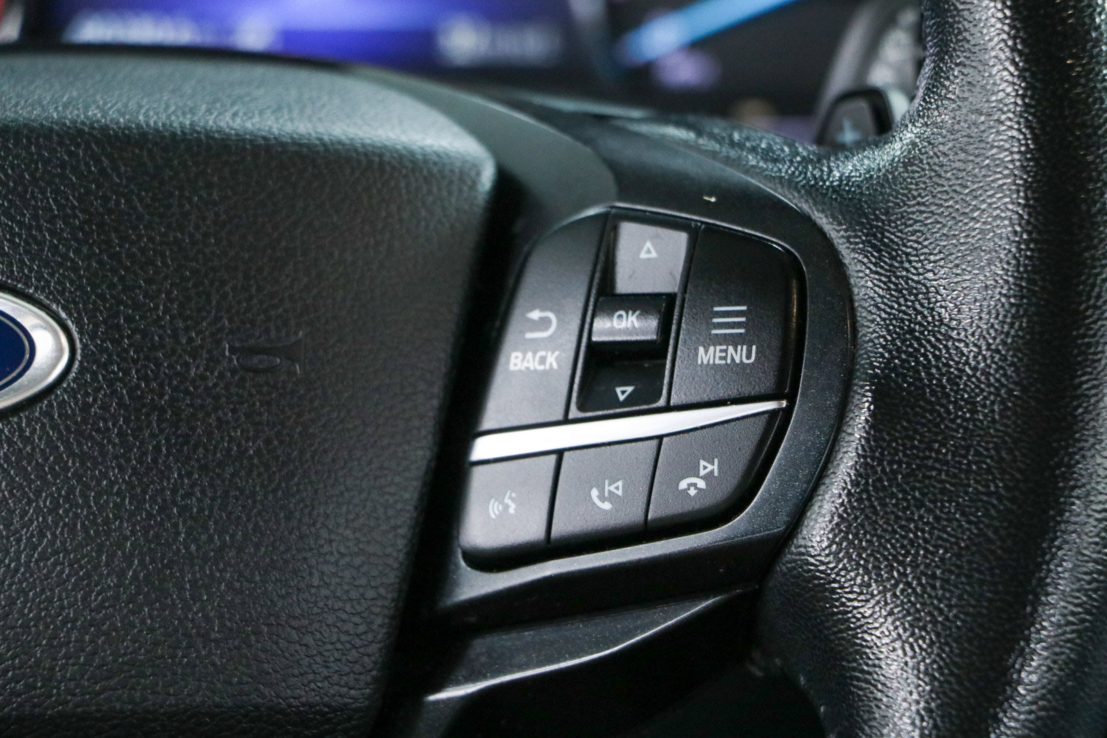Used 2020 Ford Explorer XLT w/ Equipment Group 202A RWD image 14
