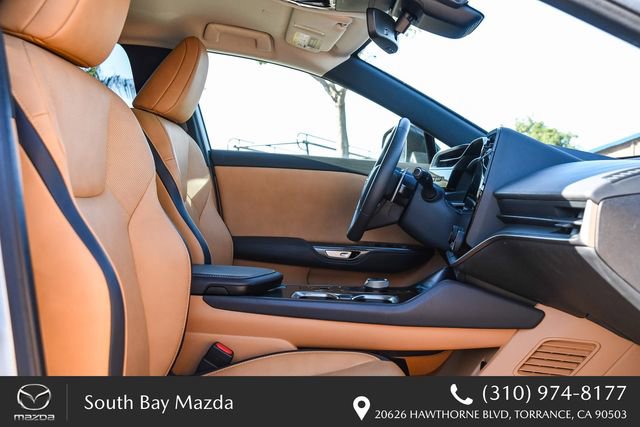 Used 2024 Lexus RZ 300e Premium w/ Accessory Package (Z1) image 15