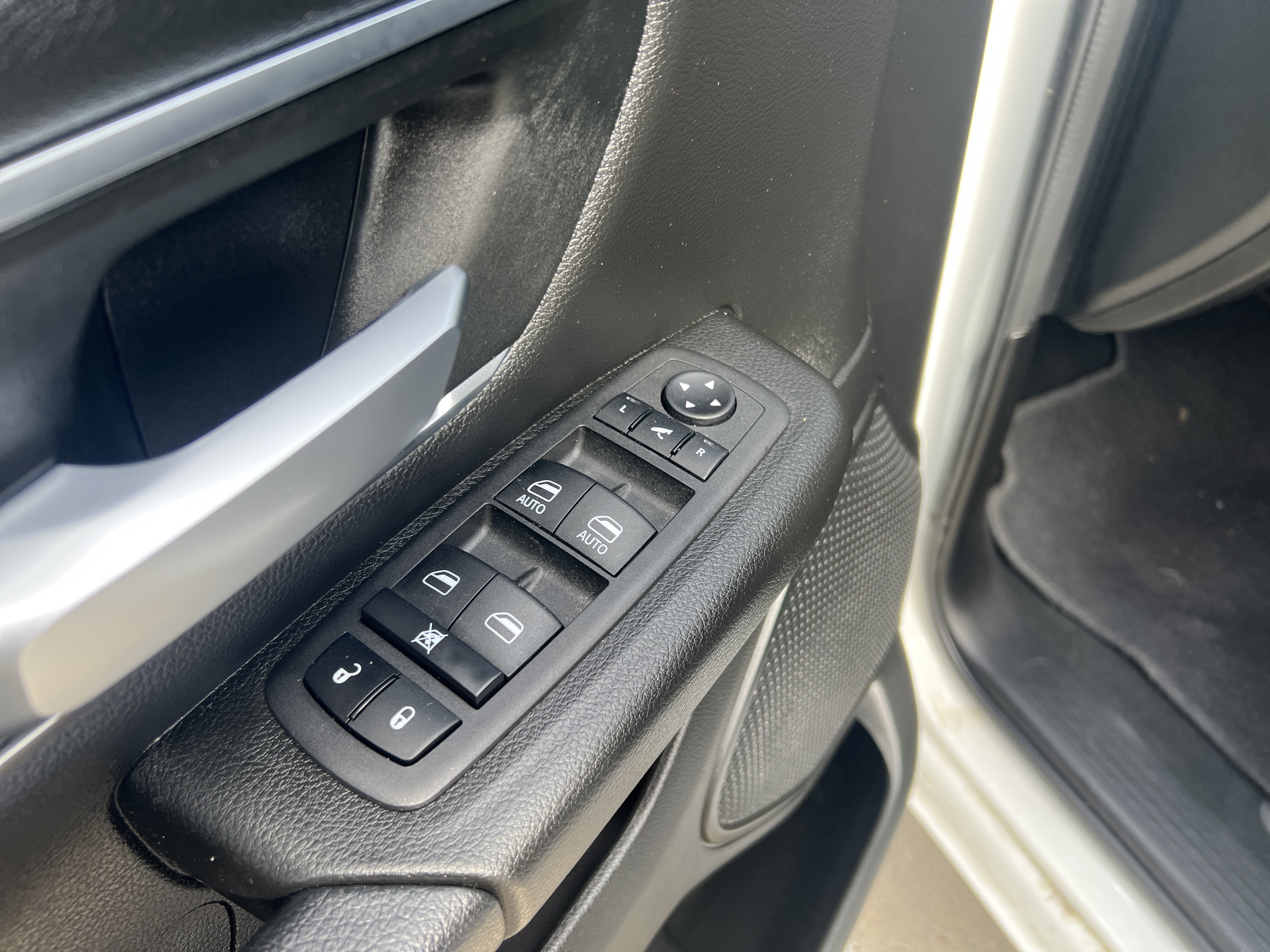 Used 2024 RAM 1500 Lone Star RWD image 14