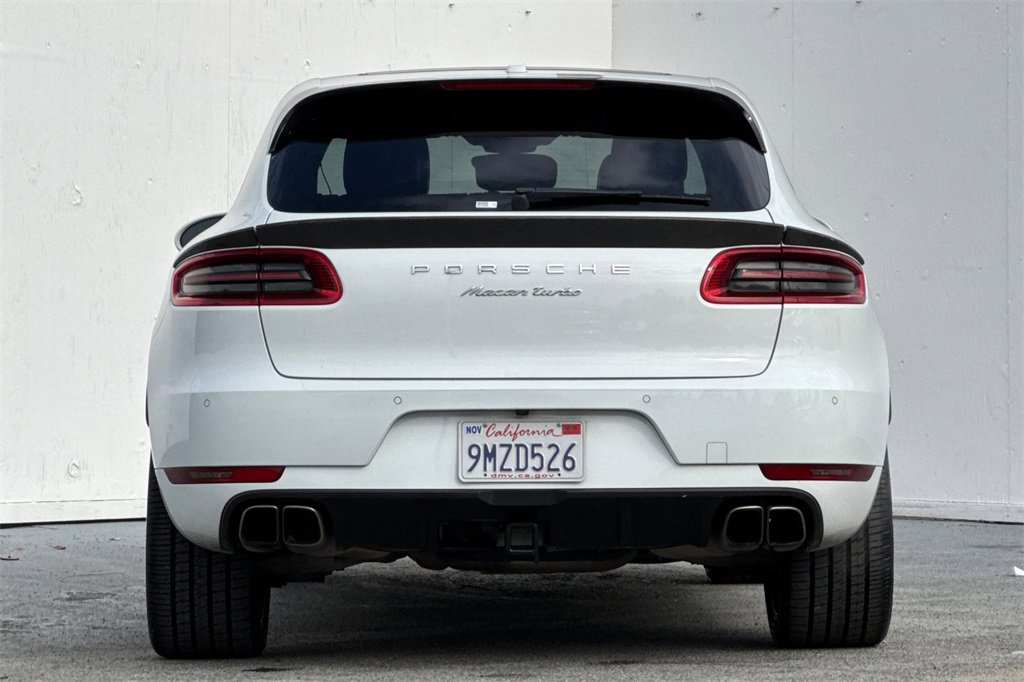 Used 2017 Porsche Macan Turbo image 4