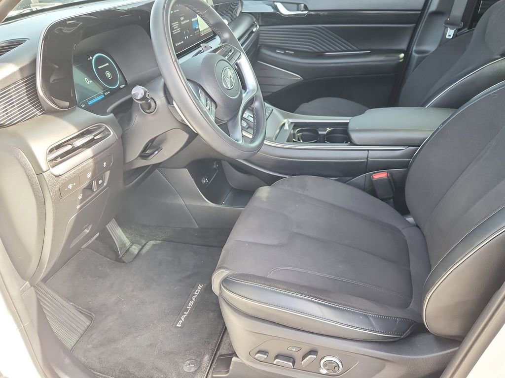Used 2025 Hyundai Palisade Calligraphy image 7