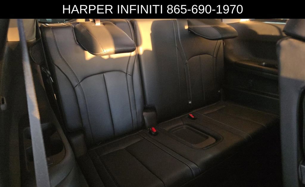 Used 2023 INFINITI QX60 Luxe w/ Performance Audio Package image 9
