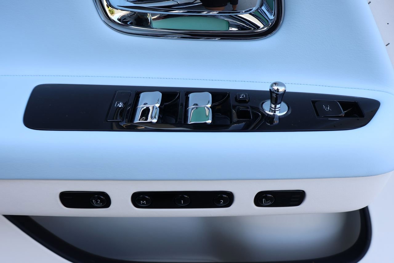New 2026 Rolls-Royce Spectre AWD/4WD image 14
