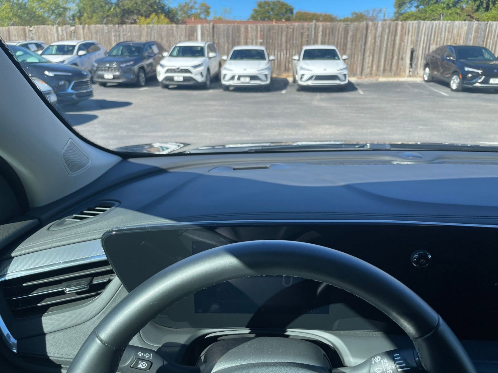 Used 2025 Buick Encore GX Preferred image 28