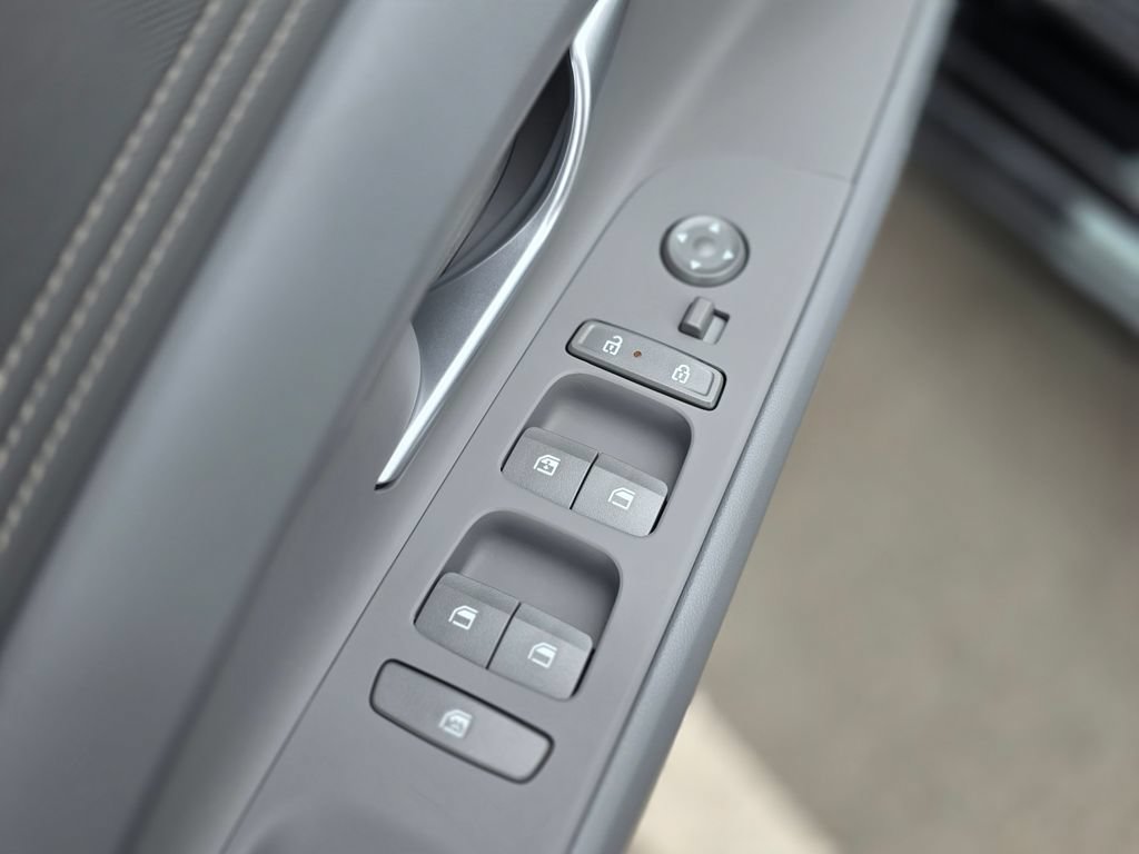New 2026 Hyundai Elantra Sport FWD image 21
