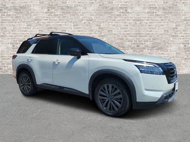 Used 2023 Nissan Pathfinder SL w/ SL Premium Package