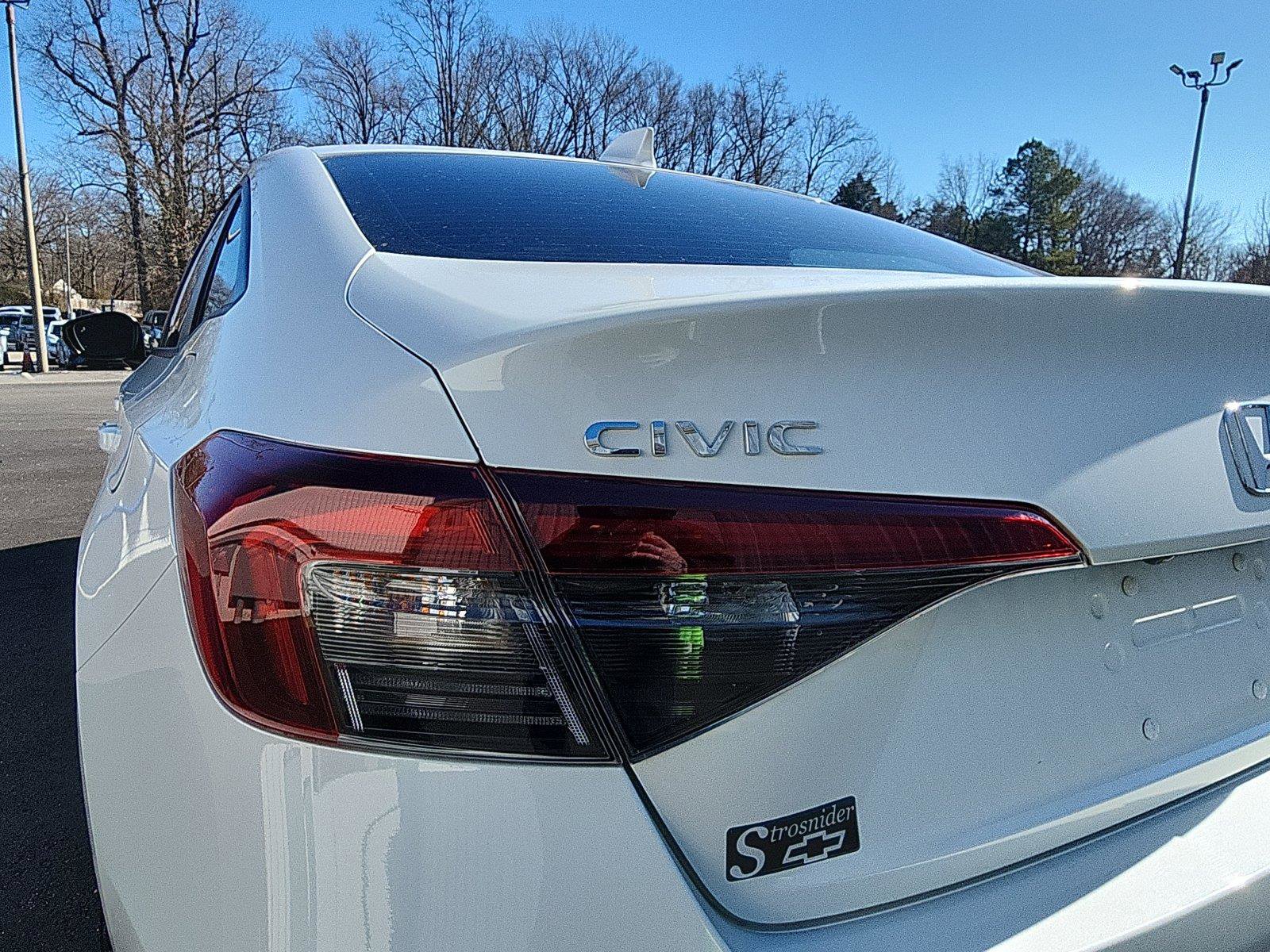 Used 2025 Honda Civic FWD Hybrid Sedan image 13