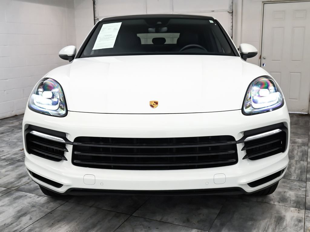 Used 2022 Porsche Cayenne Coupe AWD/4WD image 2