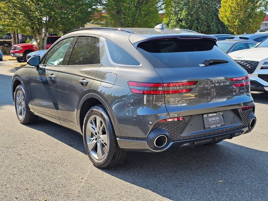 Used 2025 Genesis GV70 3.5T Sport AWD/4WD image 7