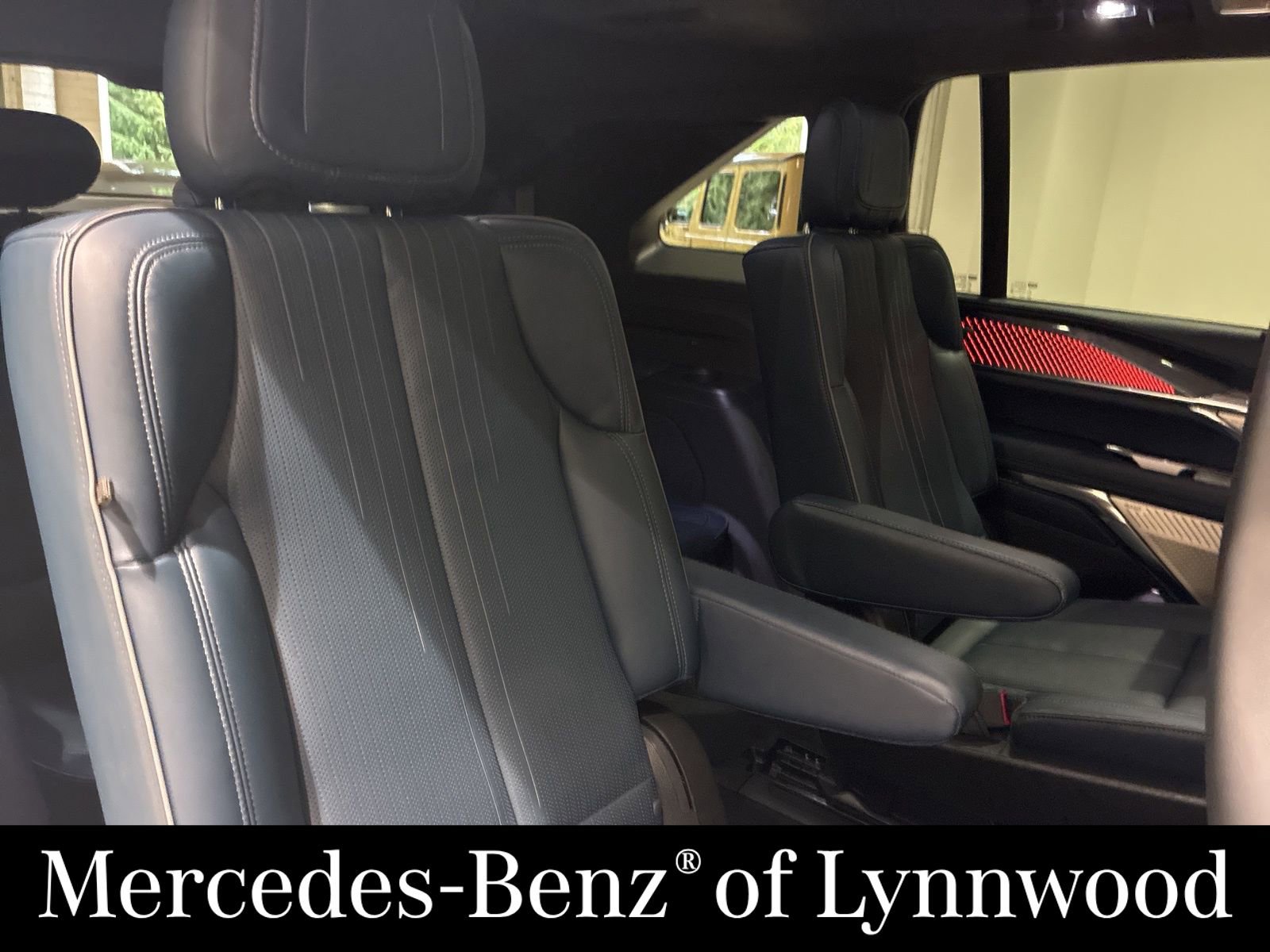 Used 2025 Cadillac Escalade IQ Sport 2 AWD/4WD image 36