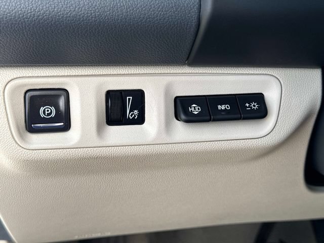 Used 2023 GMC Acadia Denali w/ Denali Ultimate Package FWD image 26