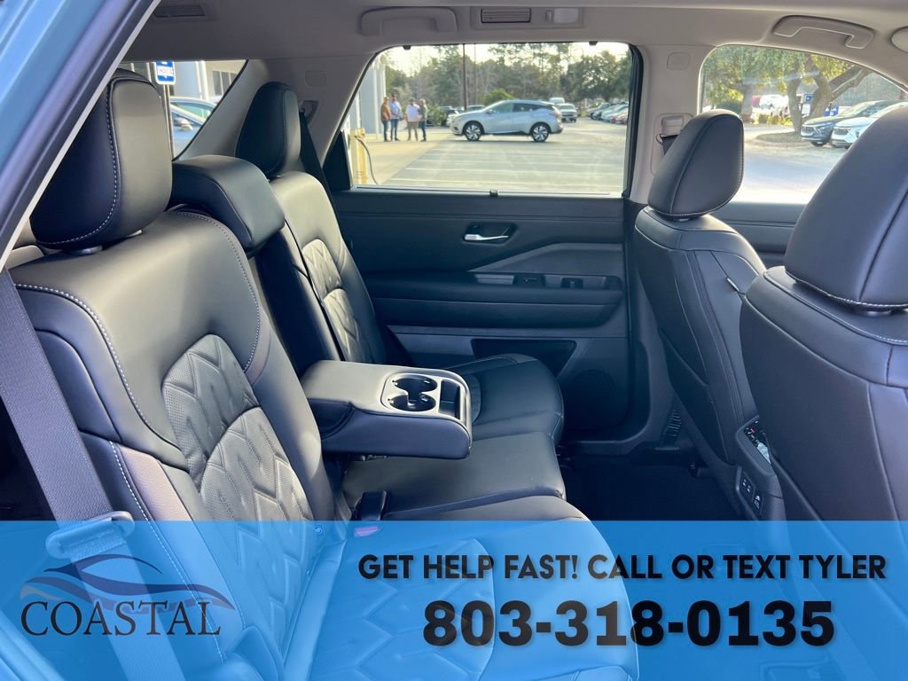 New 2026 Nissan Pathfinder Platinum image 25