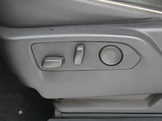 Used 2021 Chevrolet Suburban Premier image 10