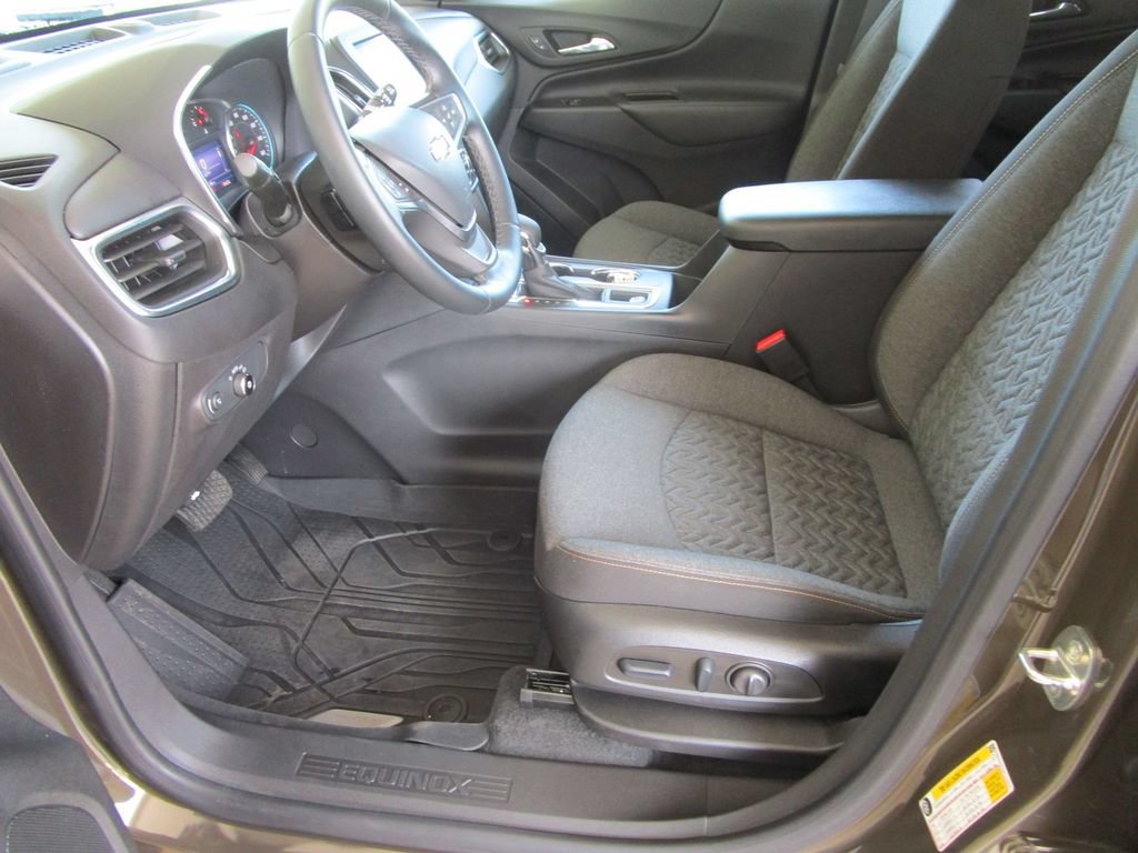 Used 2023 Chevrolet Equinox LT FWD image 26