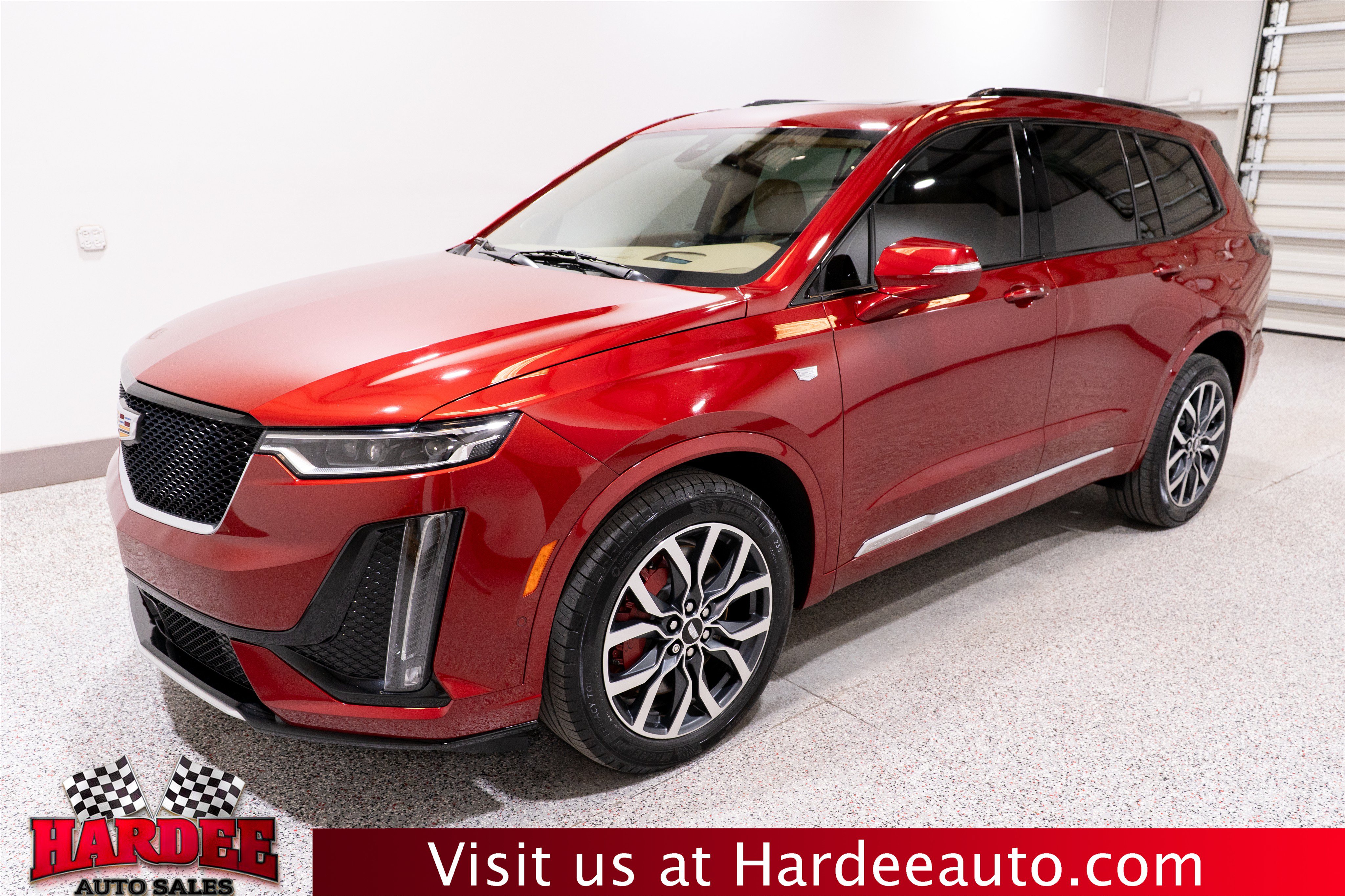 Used 2023 Cadillac XT6 Sport w/ Platinum Package AWD/4WD image 2