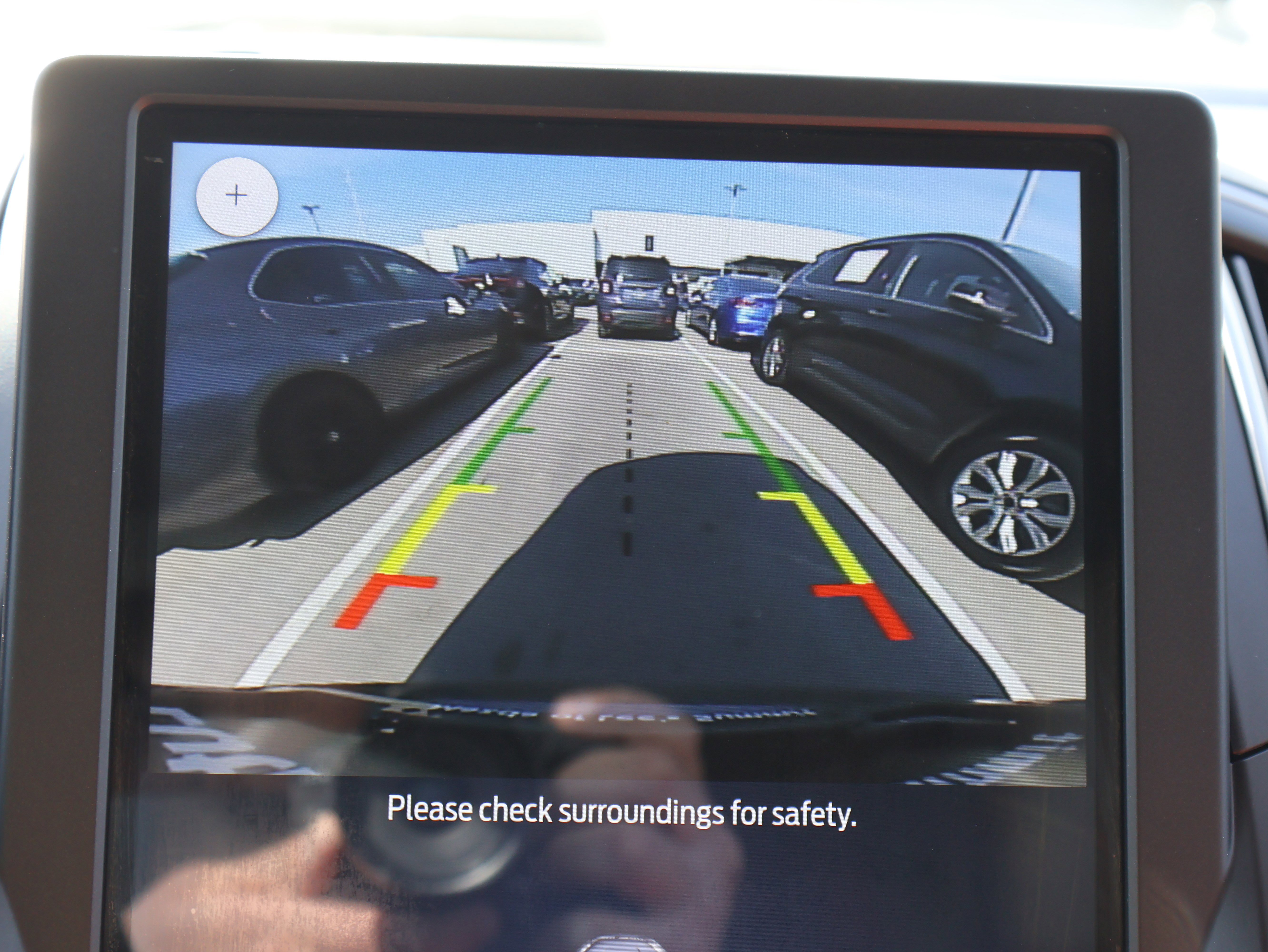 Used 2022 Ford Edge SEL image 25