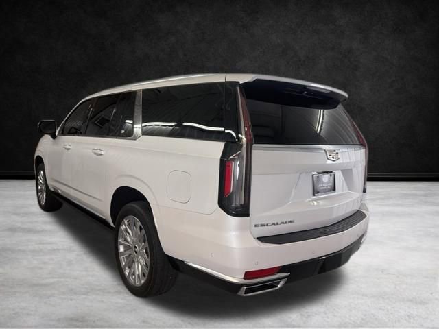 Used 2024 Cadillac Escalade ESV Premium Luxury w/ Performance Package AWD/4WD image 8
