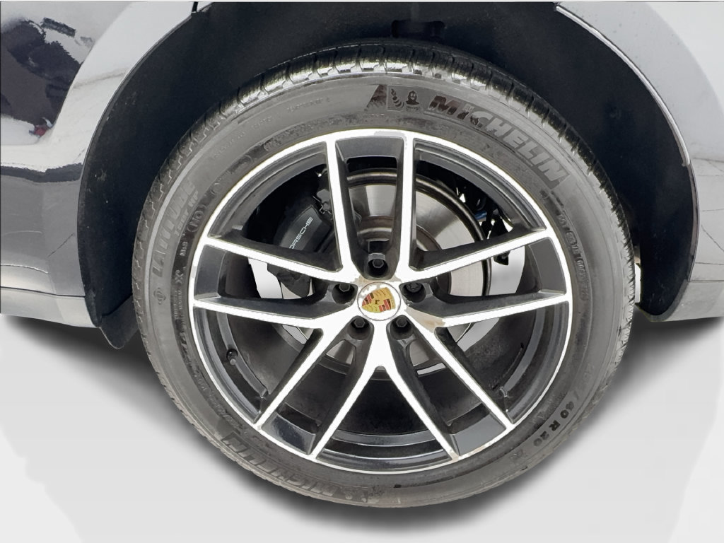 Used 2024 Porsche Macan Turbo AWD/4WD image 12