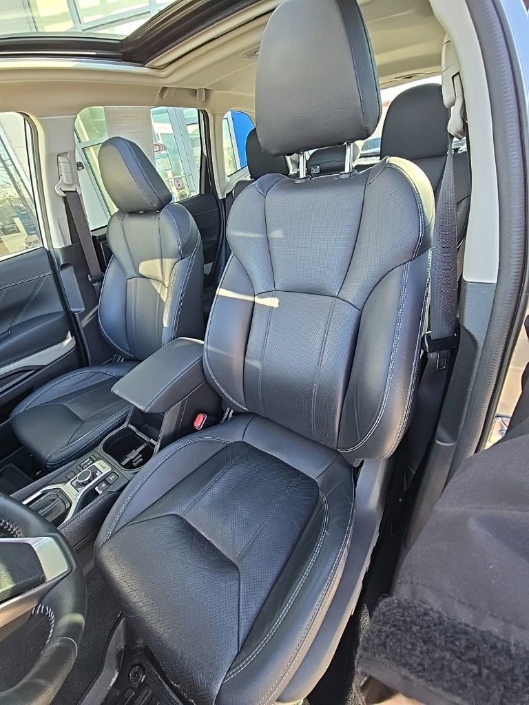 Used 2023 Subaru Forester Limited image 12