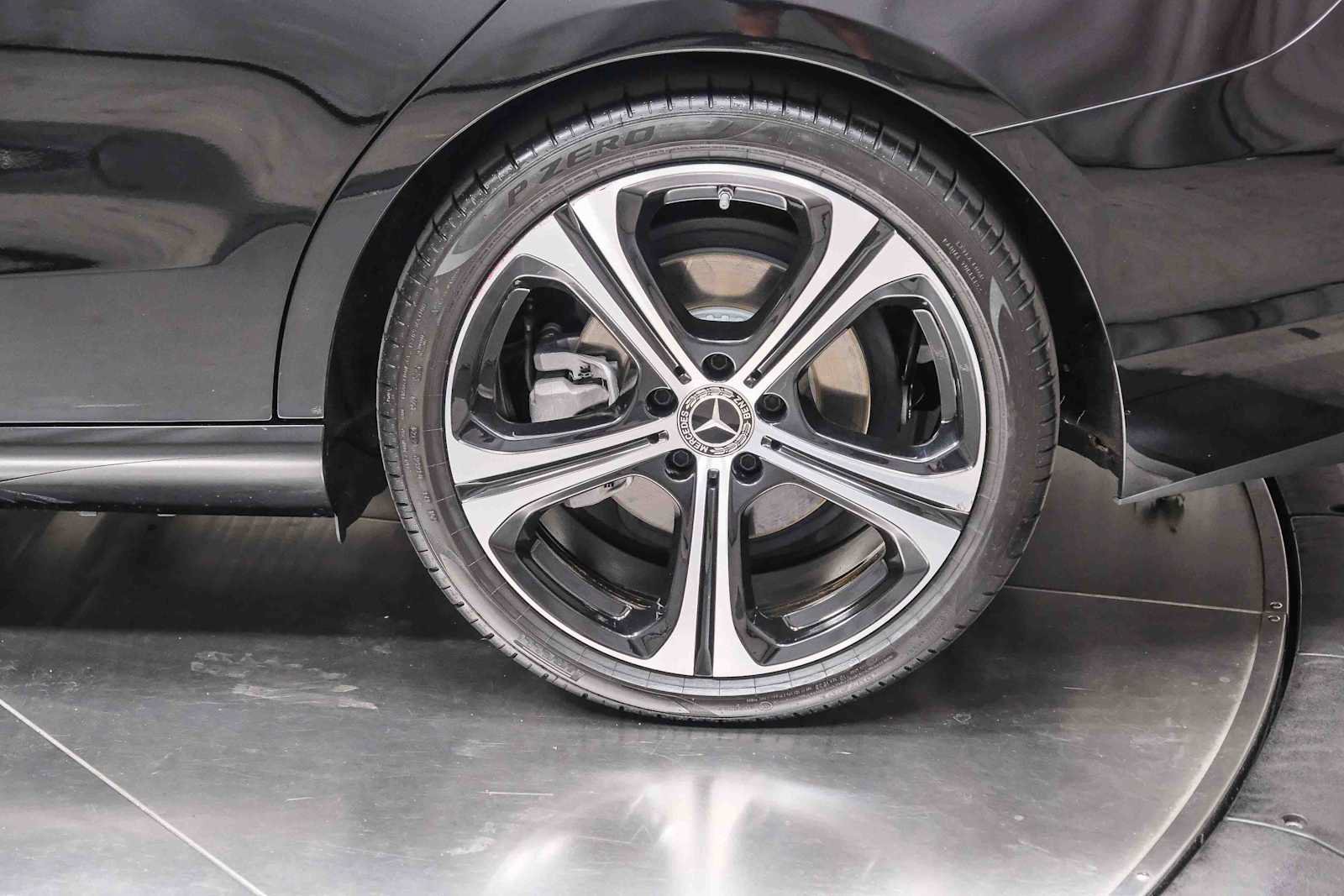 Certified 2025 Mercedes-Benz C 300 Sedan image 9