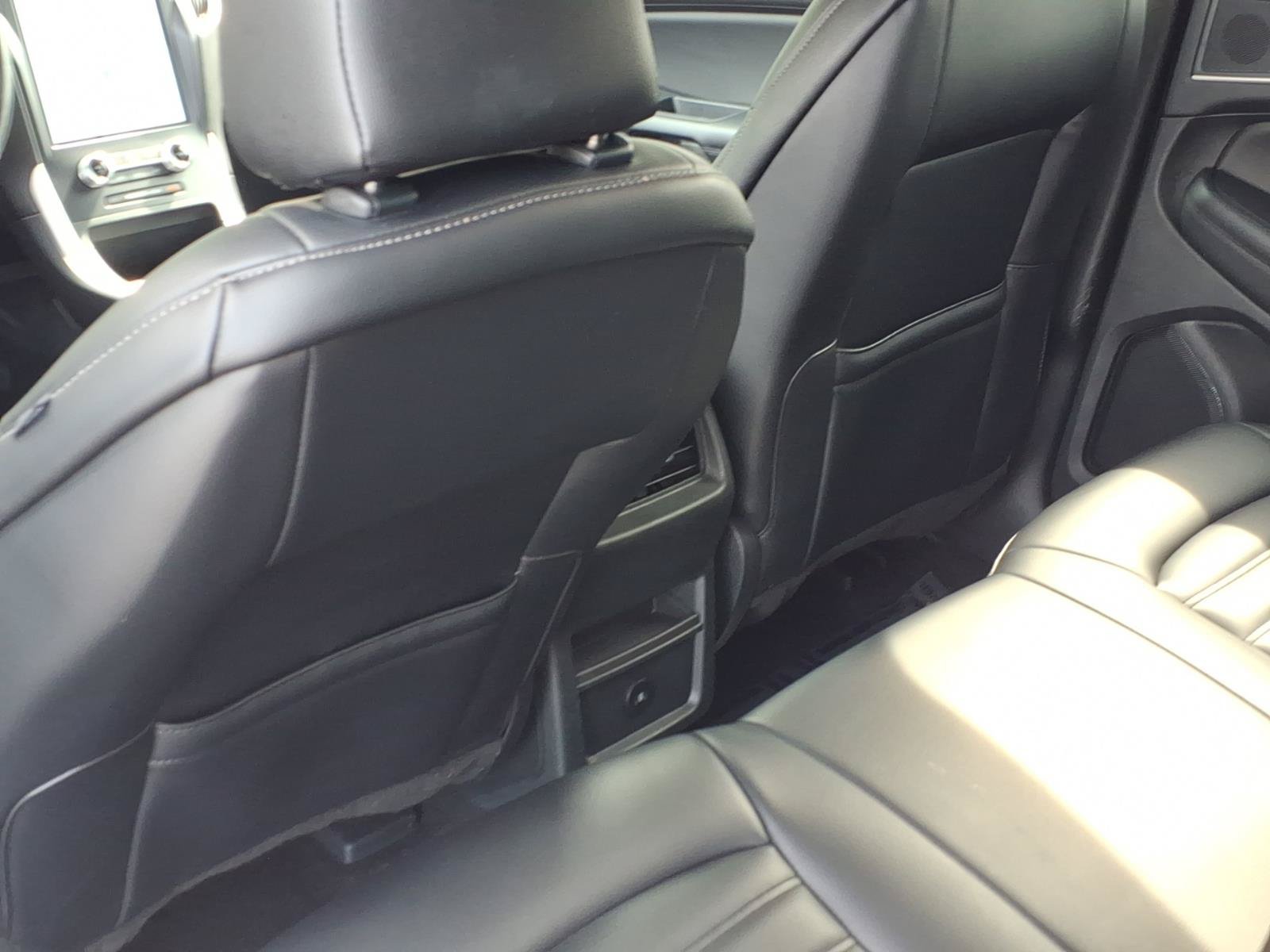 Used 2024 Ford Edge SEL AWD/4WD image 7