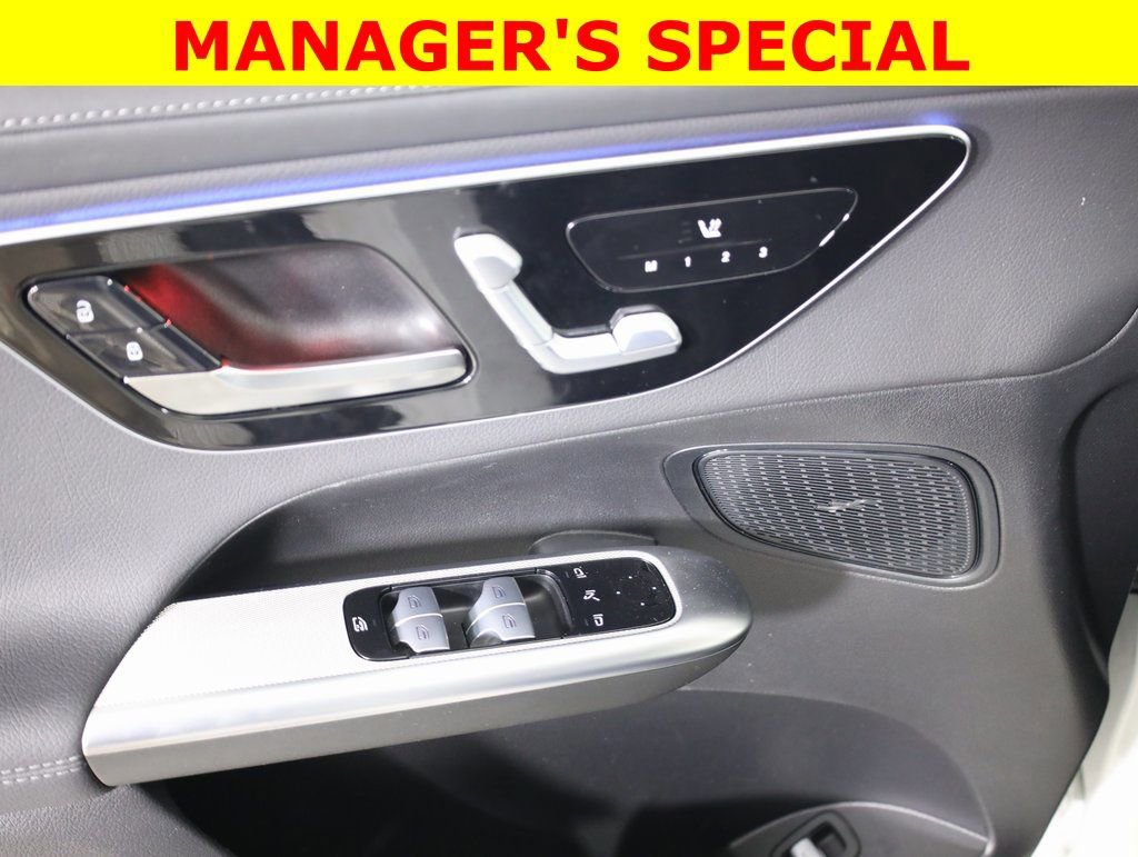 Certified 2025 Mercedes-Benz GLC 300 4MATIC image 9