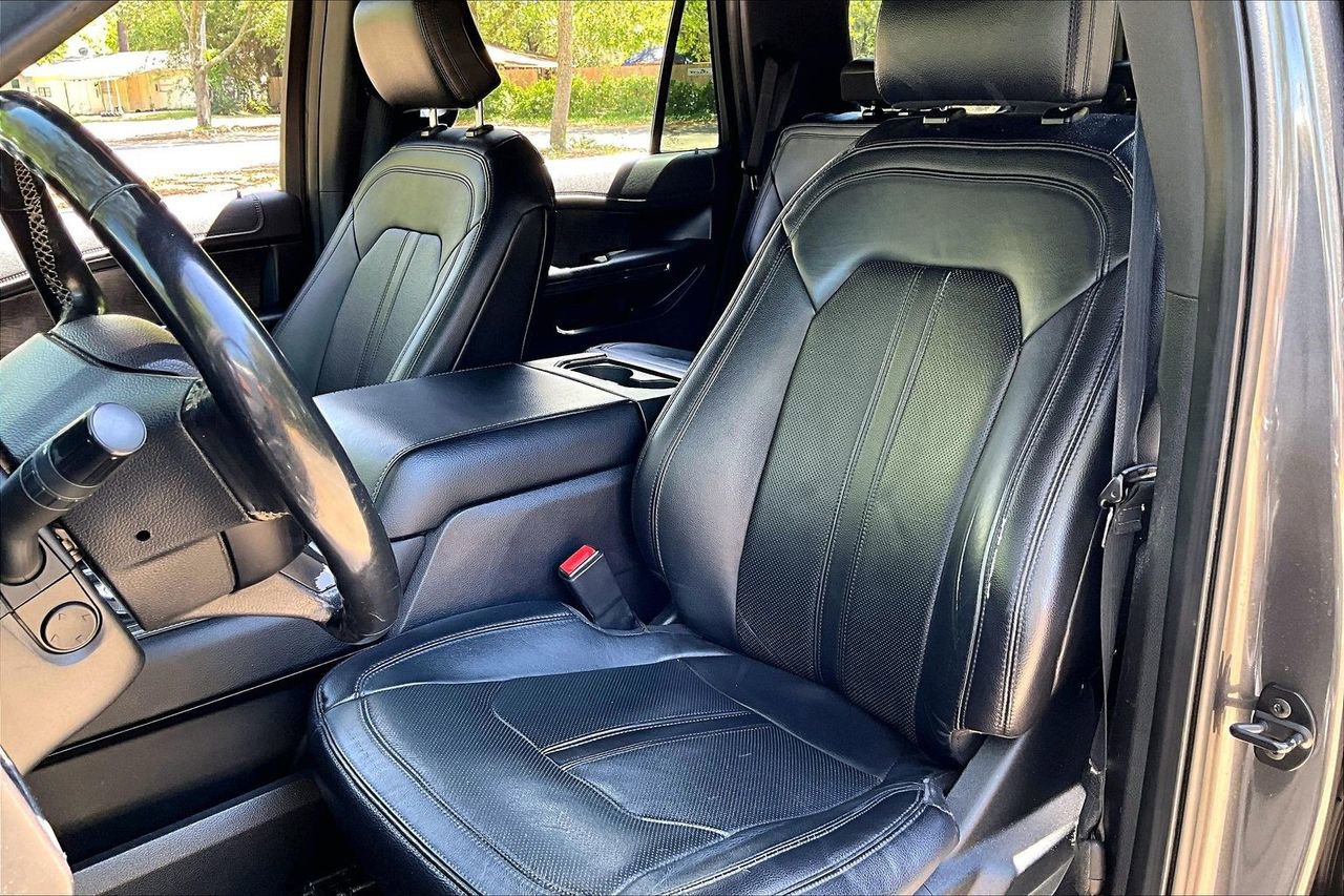 Used 2019 Ford Expedition Limited AWD/4WD image 18