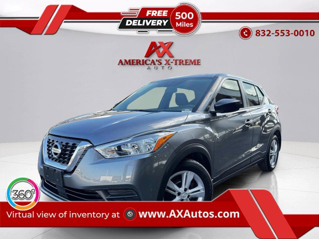 Used 2020 Nissan Kicks S image 1