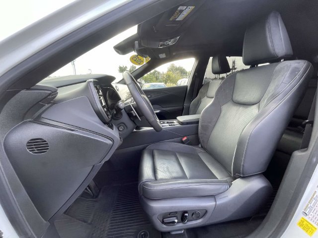 Used 2025 Lexus RX 350 AWD w/ Convenience Package image 18