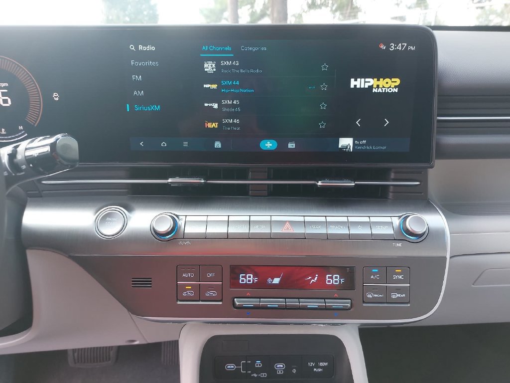 New 2027 Hyundai Kona SEL Sport AWD/4WD image 19